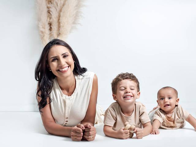 Dia das Mães de Editorial Retratos de Mãe_Polyanna, Ravi e Tales