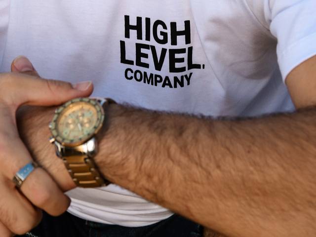 Retratos de High Level Company