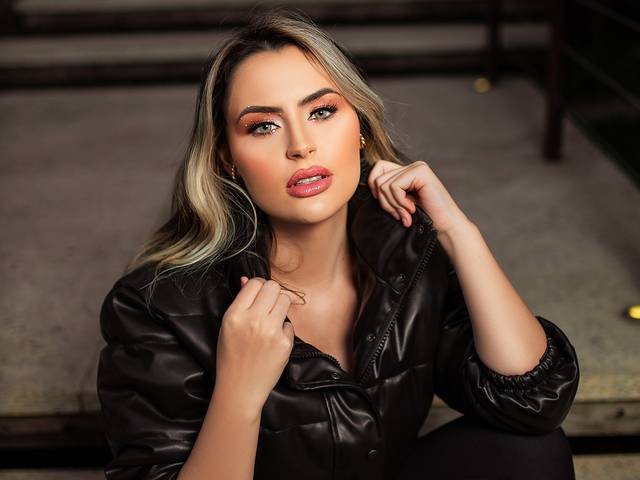 Feminino de Gabriela Ambrosio