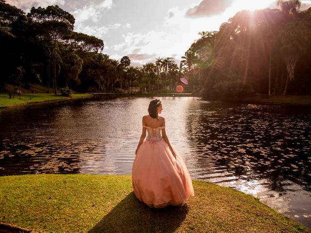 Ensaio de Debutante de Vitória - 15 anos