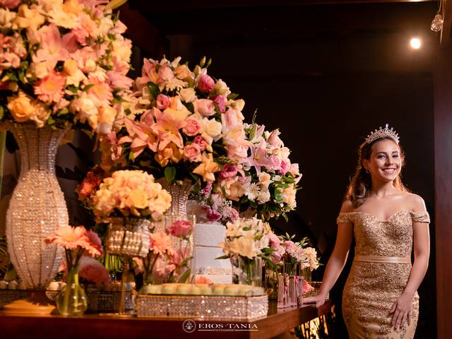 Fotografia de Debutante de Festa de 15 anos - Aline