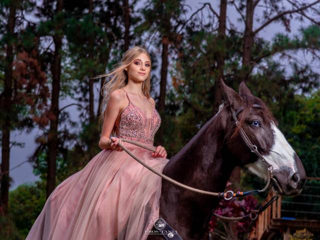 Ensaio de Debutante de Maria Clara - 15 anos