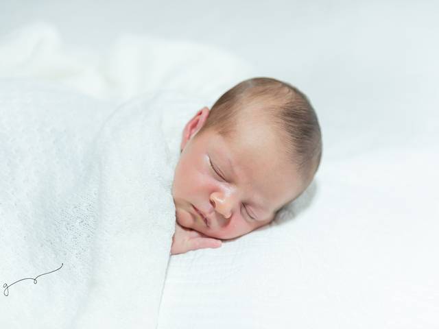 NEWBORN de Benjamin em seus primeiros dias 