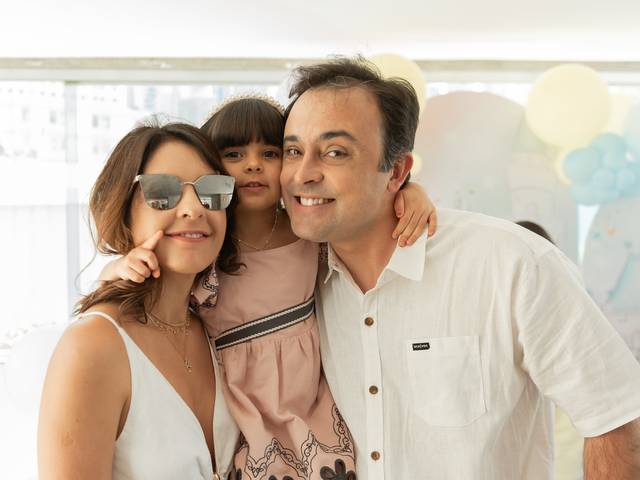 EVENTOS de Lara em dia Festa