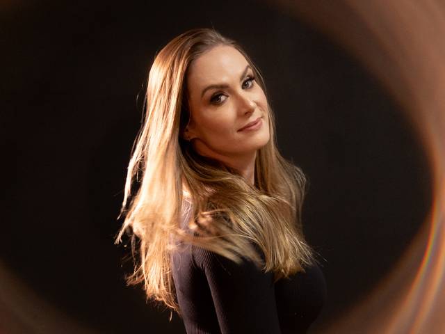 Posicionamento de Imagem  de Claudia