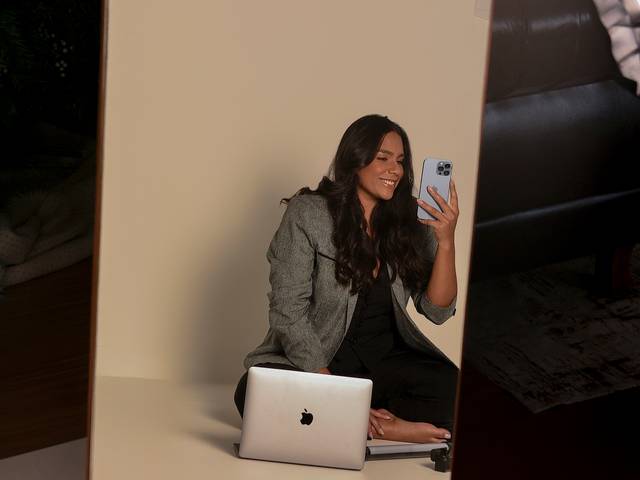 Posicionamento de Imagem  de Camila