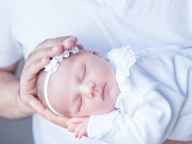 NEWBORN de Helena-Em seus primeiros dias