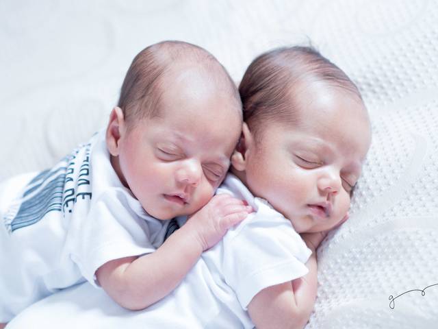 NEWBORN de Benício & Heitor