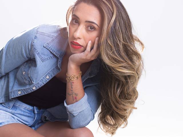 Ensaio de Aniversário de Ensaio Maíze Freixo