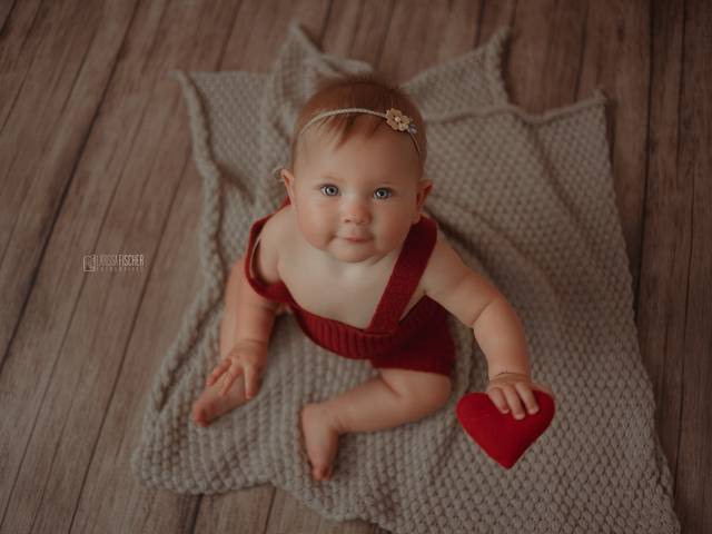 Acompanhamento mensal de LAURA - 6 MESES