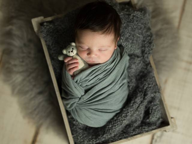 Newborn de Fotos Newborn nos primeiros dias de vida do bebê