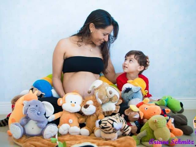 Gestante de Gestantes passeando no parque