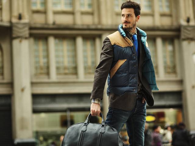 Editorial de Top View Daniel Bewalski