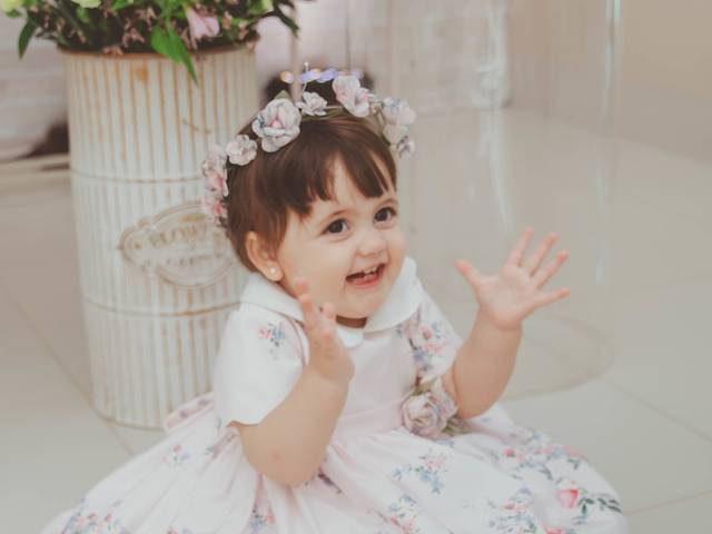 Aniversários de {Laís} 1 Aninho 