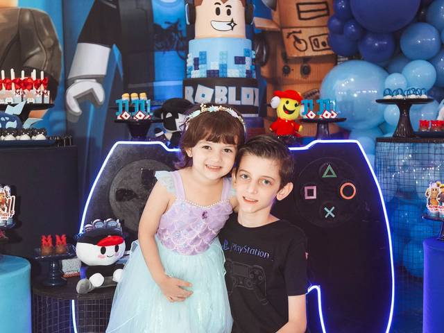 Aniversários de {Matheus} 11 Anos e {Alice} 4 Anos