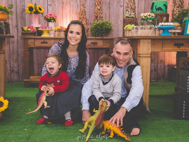 Aniversários de {Maria Eduarda} e {Paulo Murilo} Feliz Aniversário