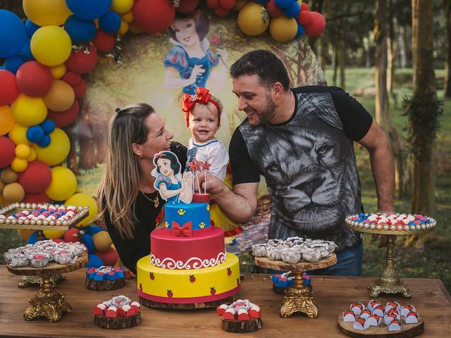 ANIVERSÁRIOS de Agnes Primeiro Aninho