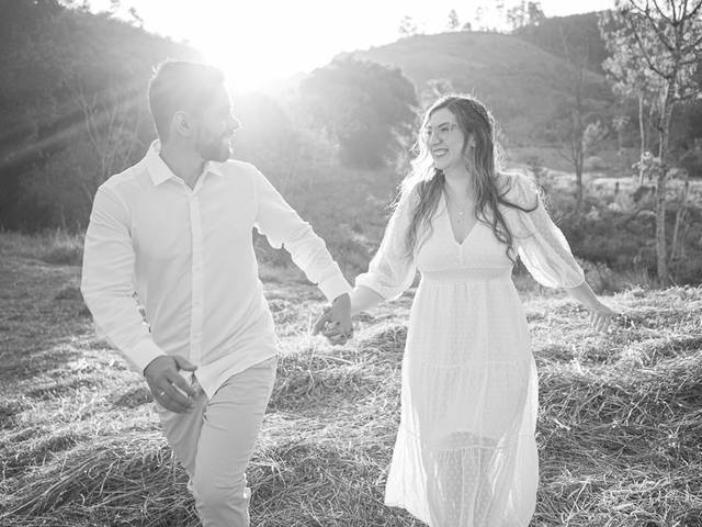 PRÉ-WEDDING de Juliano & Tainara: Da calmaria da cachoeira ao agito do sushi | Pré-Wedding em SJC