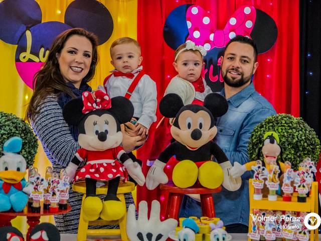 Trabalhos de 1 Aninho dos Gêmeos Alice e Lucas