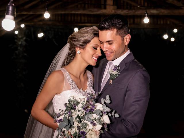 FOTOGRAFIA DE CASAMENTO de Fotografia de Casamento - Hércio & Fernanda
