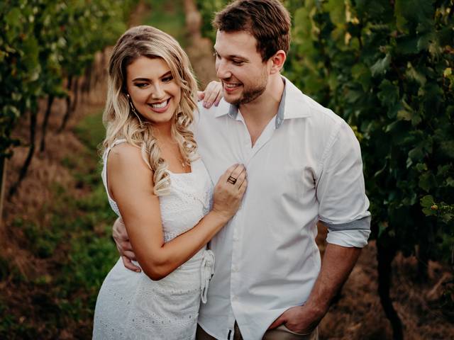 ENSAIO FOTOGRÁFICO de Marcos & Clarissa -  Ensaio Fotográfico de Pre casamento na Vinícola Don Giovanni em Bento Gonçalves