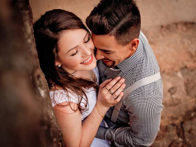 ENSAIO FOTOGRÁFICO de Géssica & Adrian - Ensaio Fotográfico de Casal no Vale dos Vinhedos em Bento Gonçalves