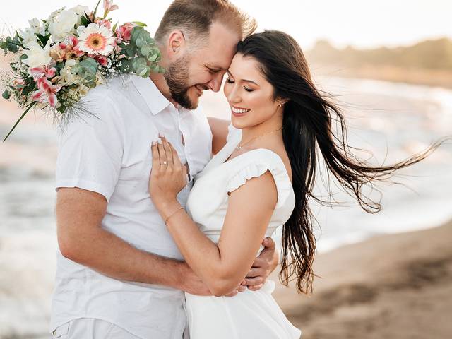 ENSAIO FOTOGRÁFICO de Grazi & Marciano - Ensaio de Pré Casamento na Lagoa dos Patos/RS