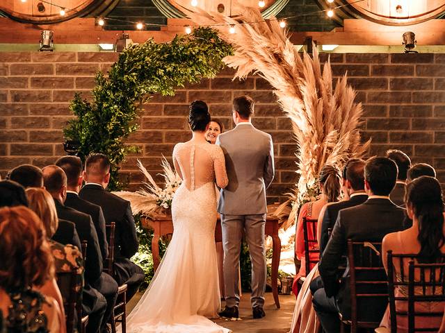 FOTOGRAFIA DE CASAMENTO de Casamento Géssica & Alessandro - Vinícola Cave de Pedra