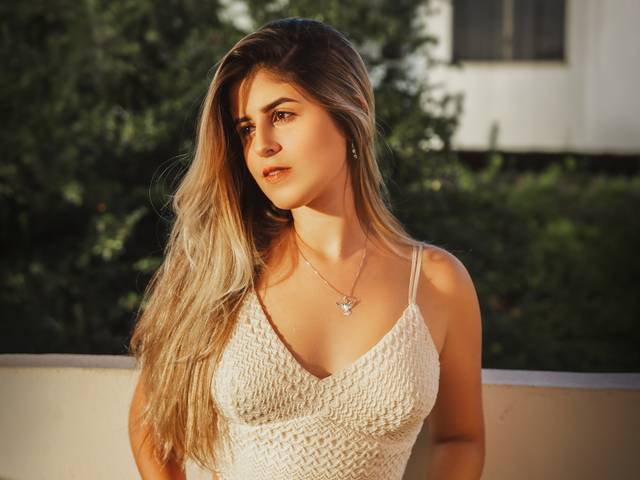 Ensaio feminino de Nelita