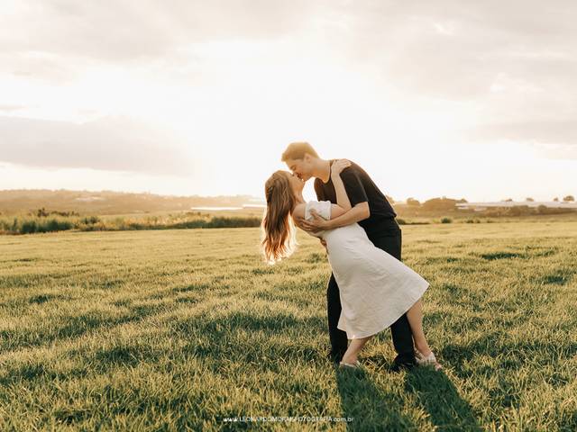 Pre wedding de PRE WEDDING HOLAMBRA - BRUNA E JULIO