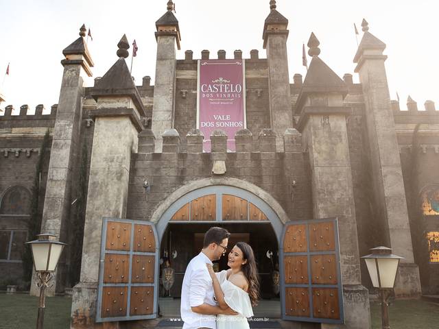 Pre wedding de ENSAIO PRE WEDDING CASTELO VINHEDO - JUNIOR E CAMILA
