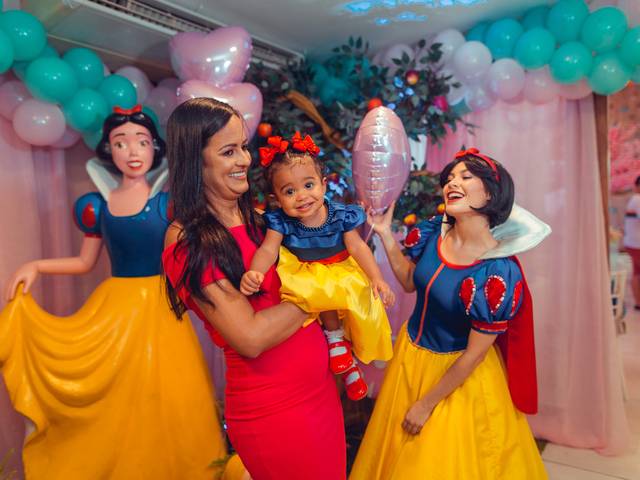 Aniversários de Liz | 1 ano