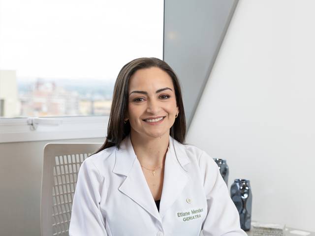 Ensaios de Ensaio Profissional da Etiane