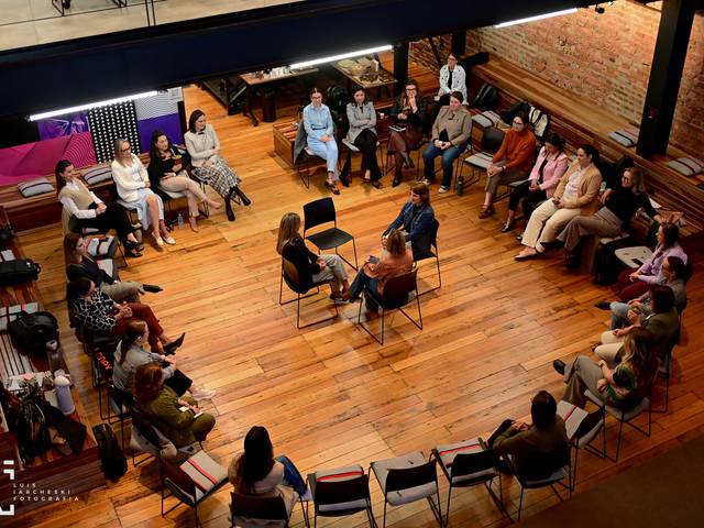 Diversos de Delas - Liderança Feminina