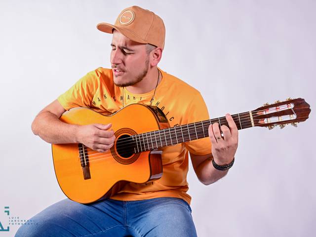 Ensaios de Maicon Dias - Projeto Solo