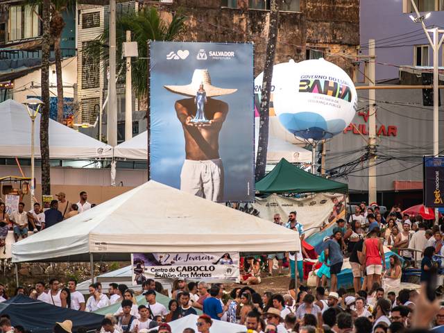 Axé de 02 de Fevereiro - Yemanjá no Rio Vermelho
