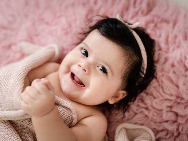 Bebês de Acompanhamento Infantil da Julia