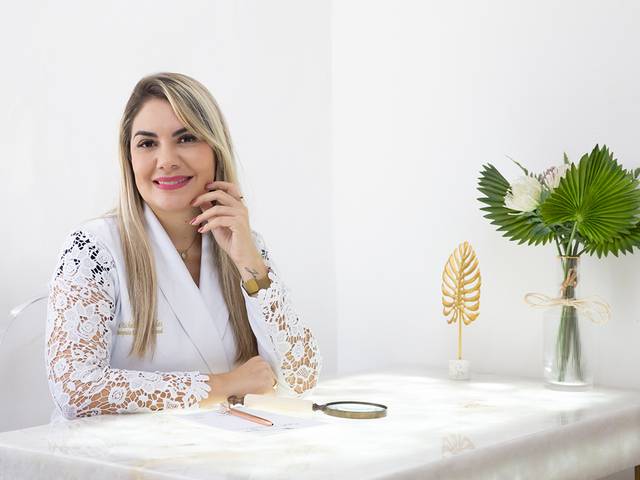 Retratos Corporativos de Michelle - Clínica de Estética