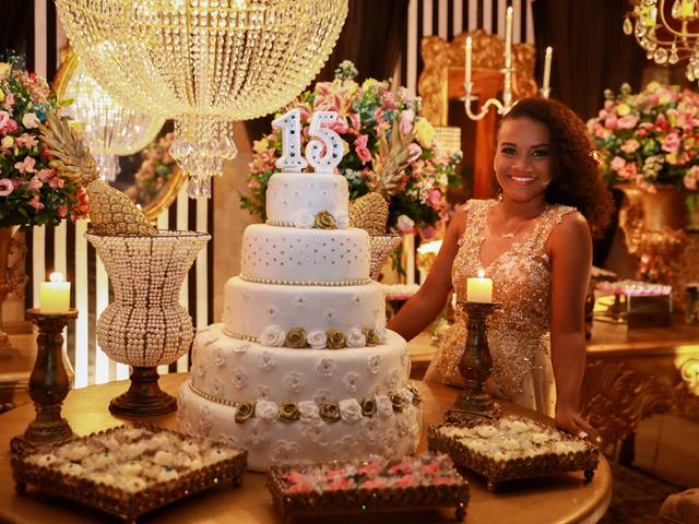 Aniversários de Emilly - 15 anos - Festa