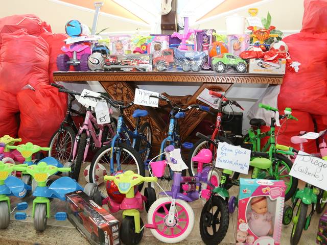  Festa e Confraternização de Festa de Natal das Crianças Carentes 