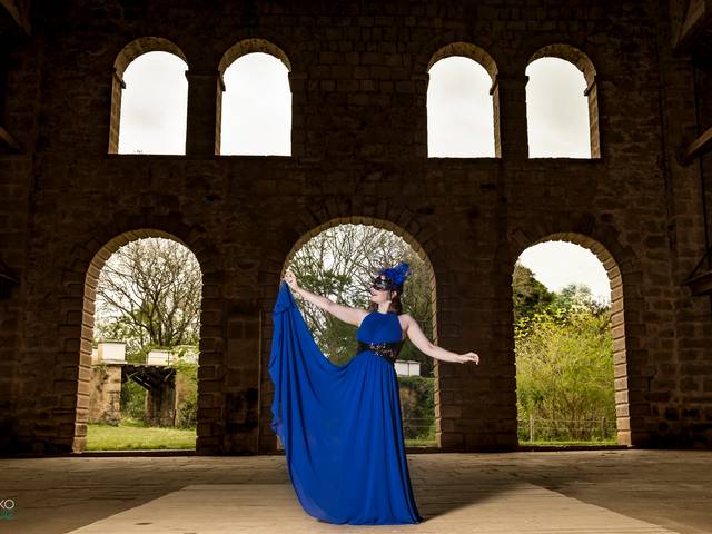 Ensaios de Baile de Máscaras - Carol Tello