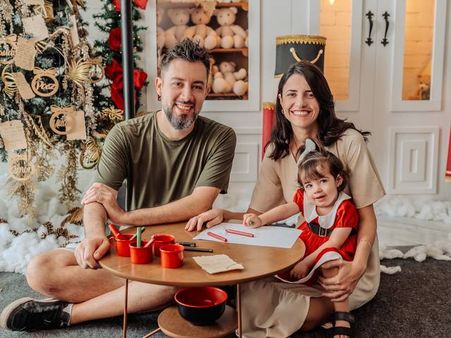 Famílias de Mila e família - Vitrine de Luzes