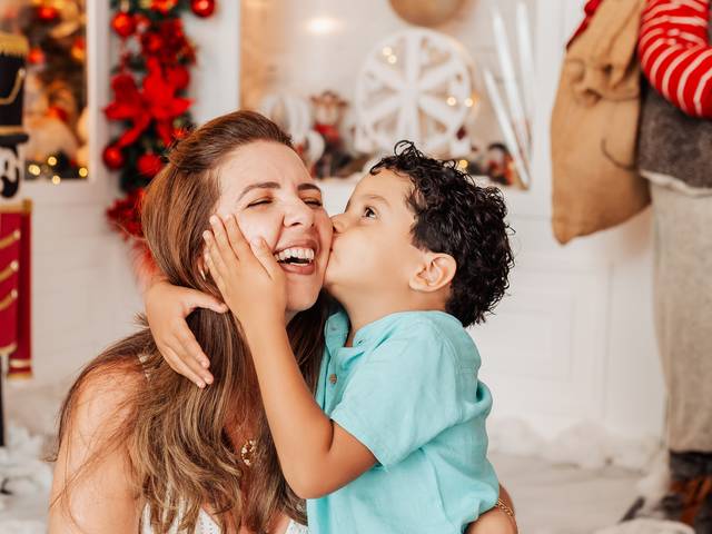 Famílias de Theo e Gi - Vitrine de Luzes