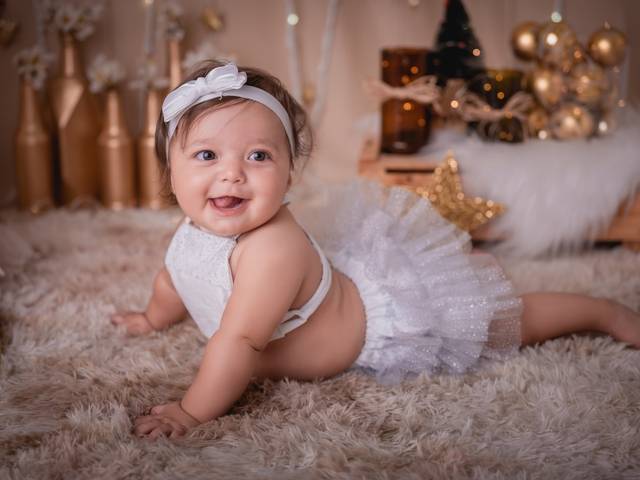 Crianças de Maria Flor 6 meses - illuminated new year 2019