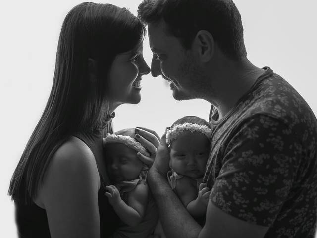 Crianças de Linda e Bela 2 meses