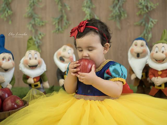 Smash the Cake de Smash the Apple da Mariana