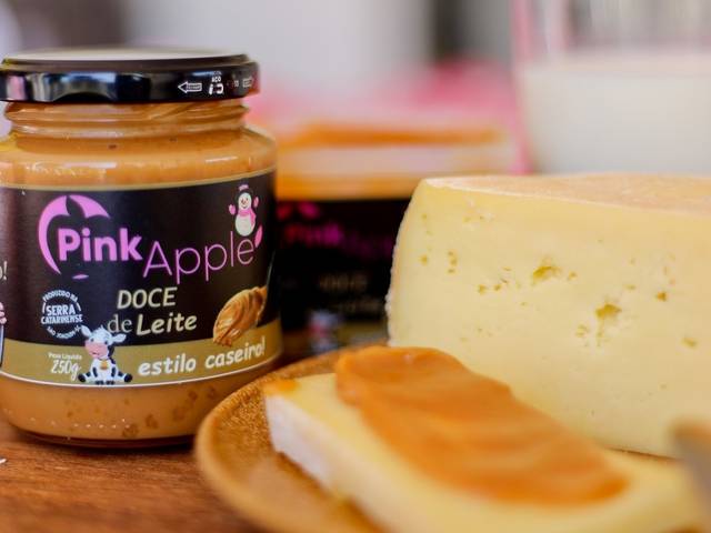 Institucionais de Pink Apple