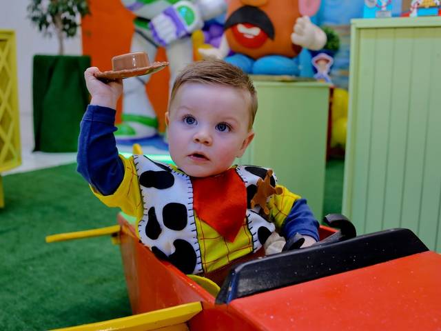 ANIVERSÁRIOS de Augusto 1 Ano