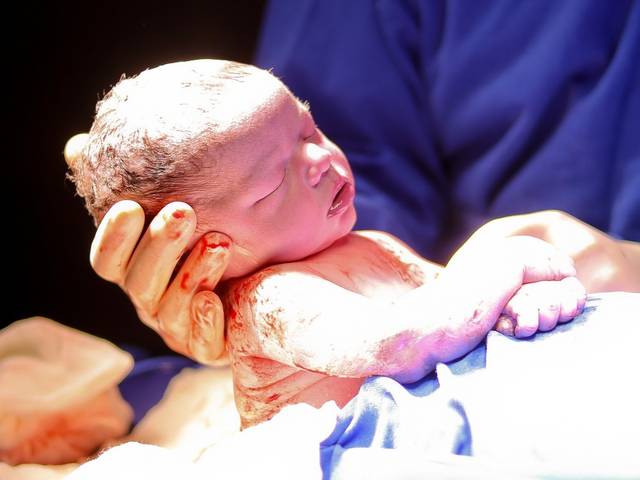 CRIANÇAS de NASCIMENTO MAVYE