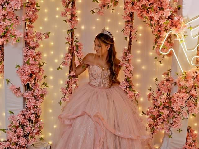 ANIVERSÁRIOS de SOFIA 15 ANOS